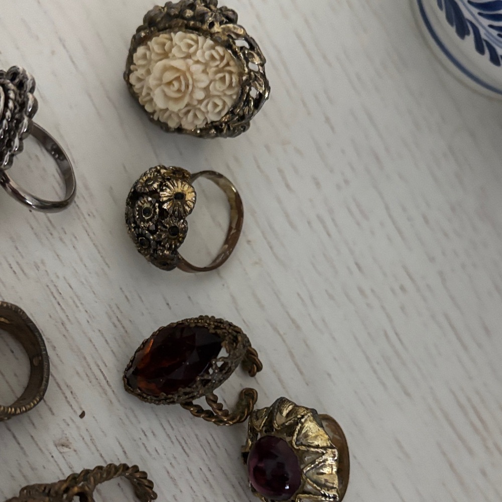 7 vintage rings - Picture 3 of 4